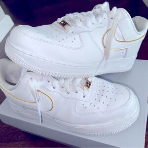 Nike Air Force 1 size 10.5